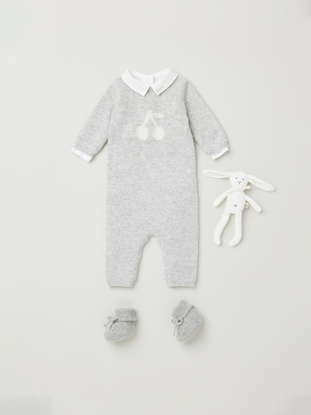 Newborn winter 2023 suit look