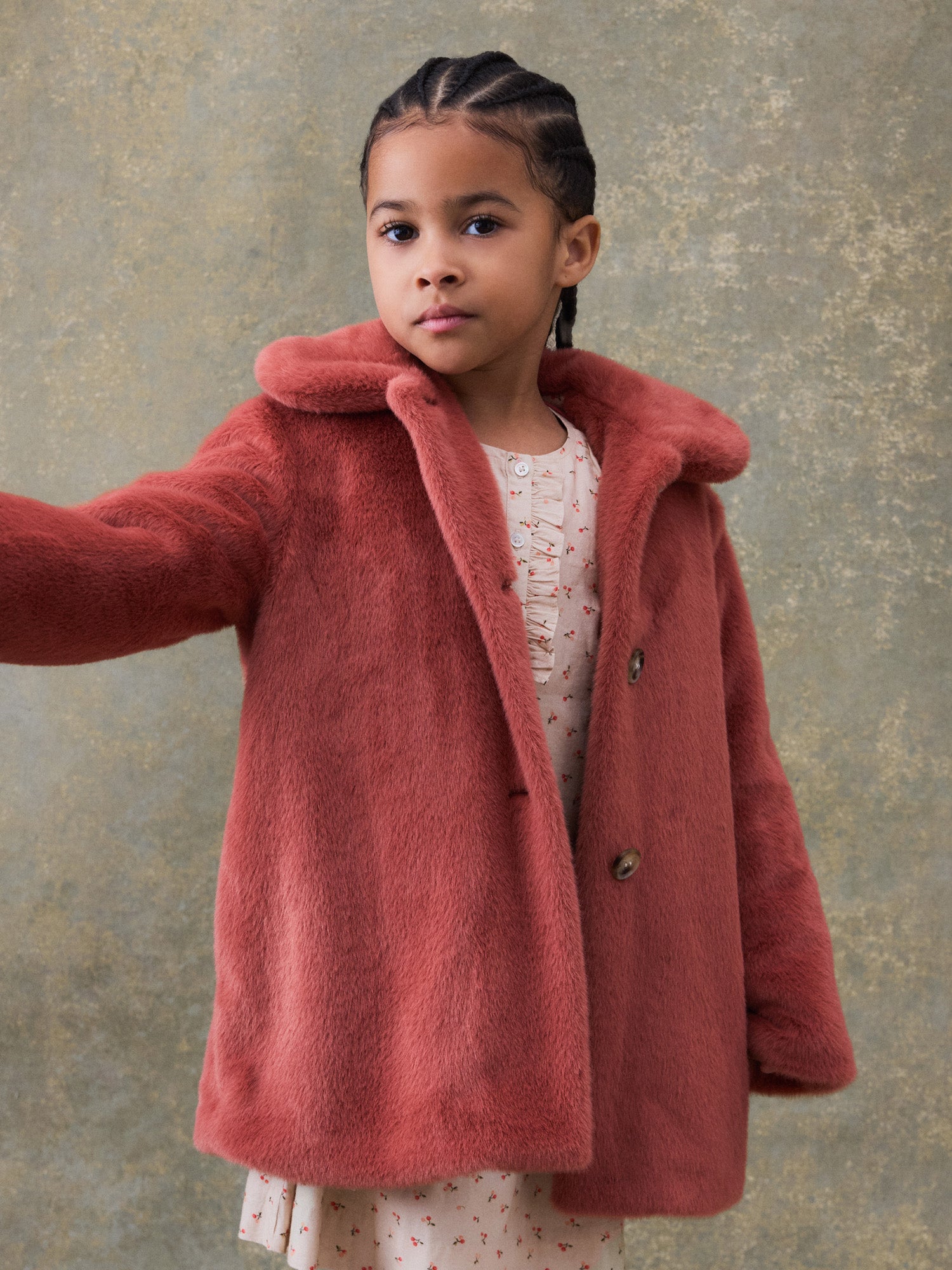 Winter 2024 girl s look faux fur coat Bonpoint