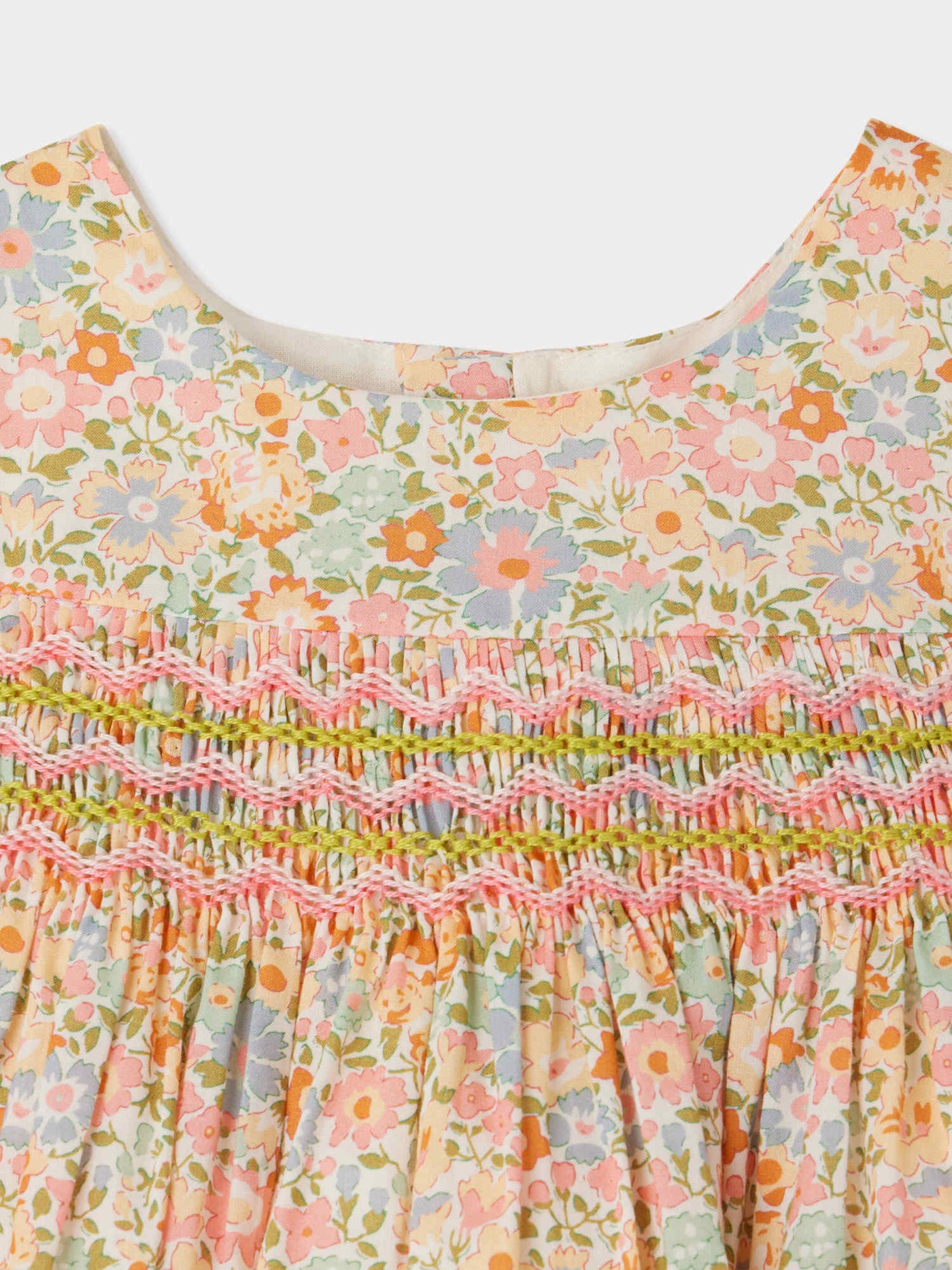 Robe Maruska smockée en tissu Liberty