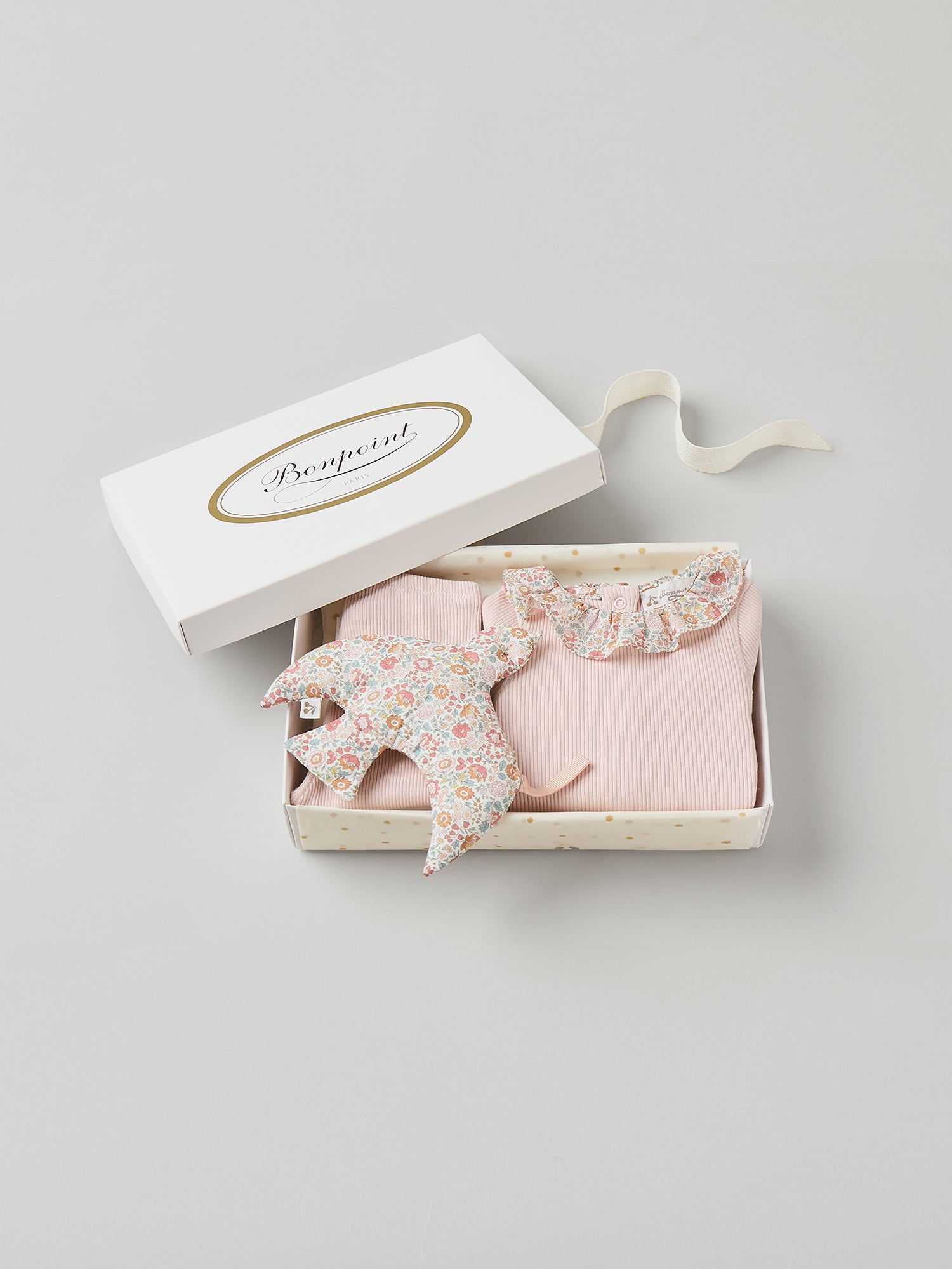 Newest Bonpoint Baby Cashmere Set Blush Pink